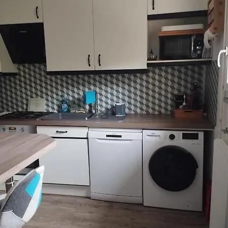 3 Pieces Apartment *