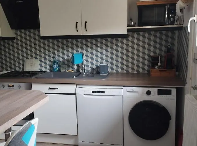 3 Pieces 아파트 *